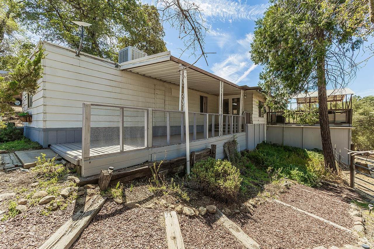 46204 Road 417 - Photo 1