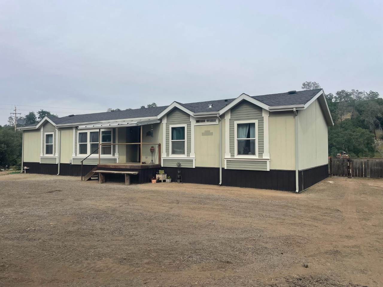 32791 Road 416 - Photo 1