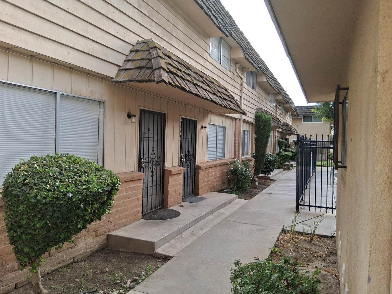 4136 Thesta Street - Photo 1