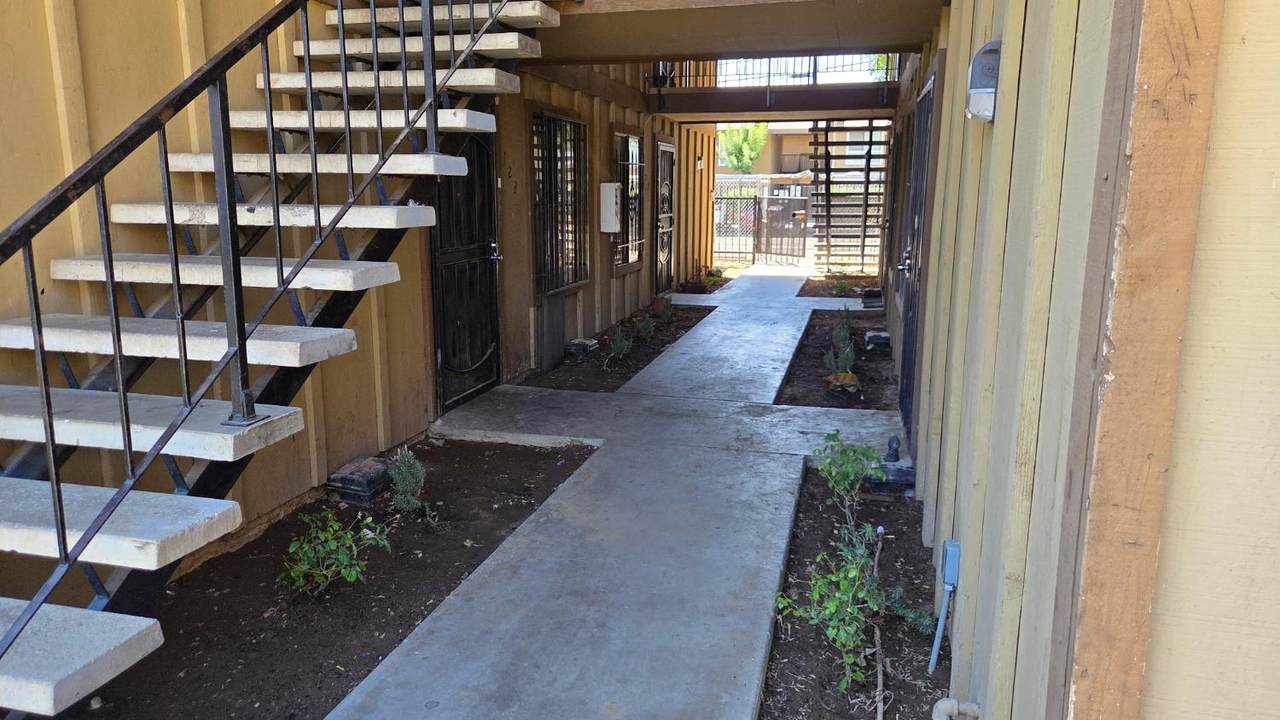 1221 Peach Avenue - Photo 1