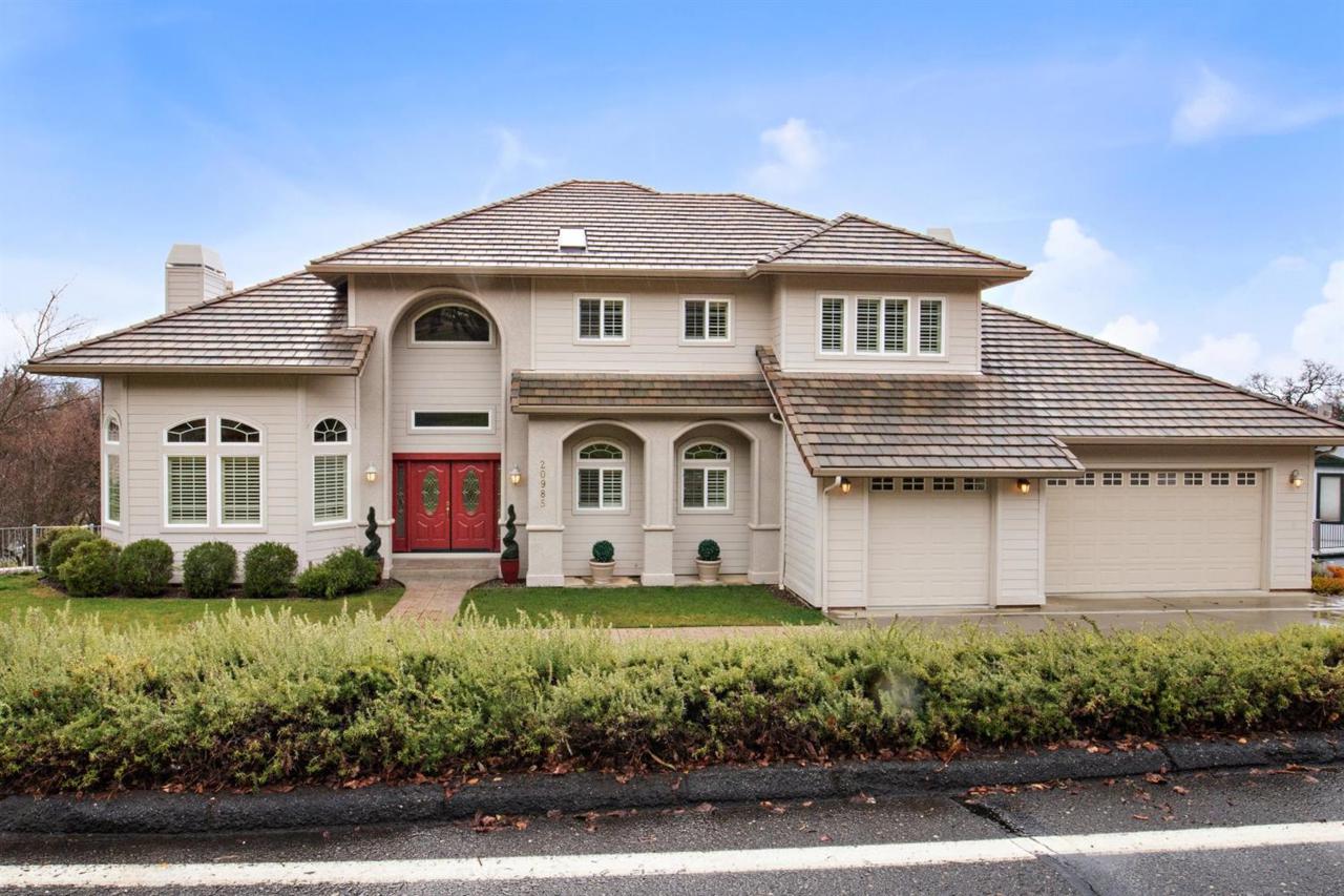 20985 Hemlock Street - Photo 1