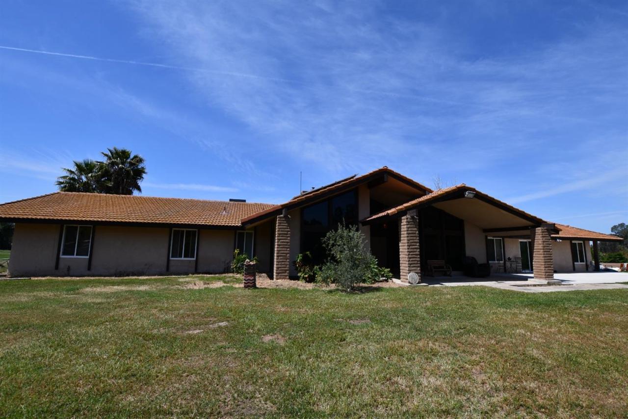 5869 Bethel Avenue - Photo 1