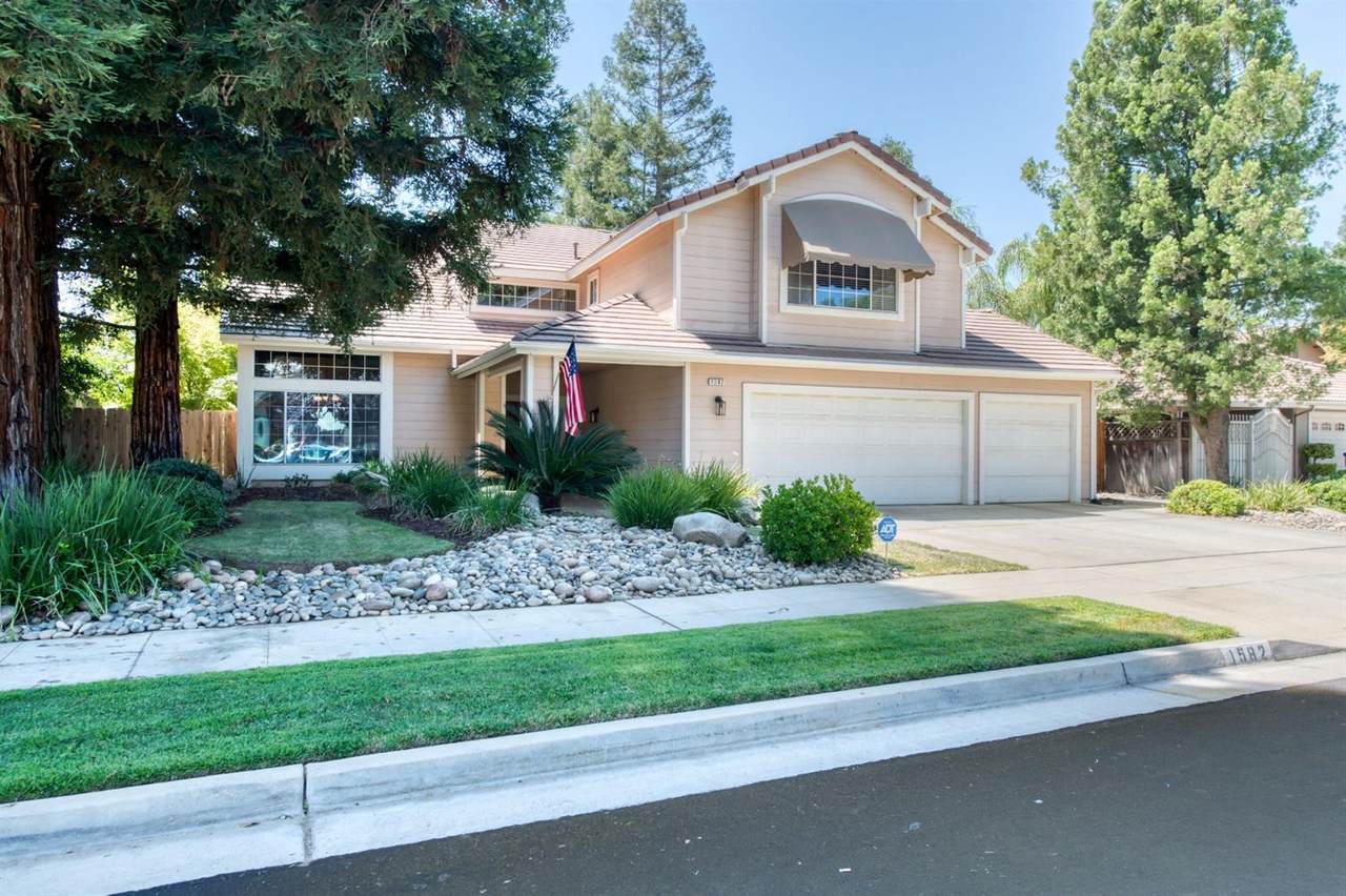 1582 Magnolia Avenue - Photo 1