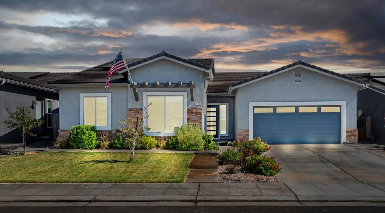 825 Spring Street - Photo 1