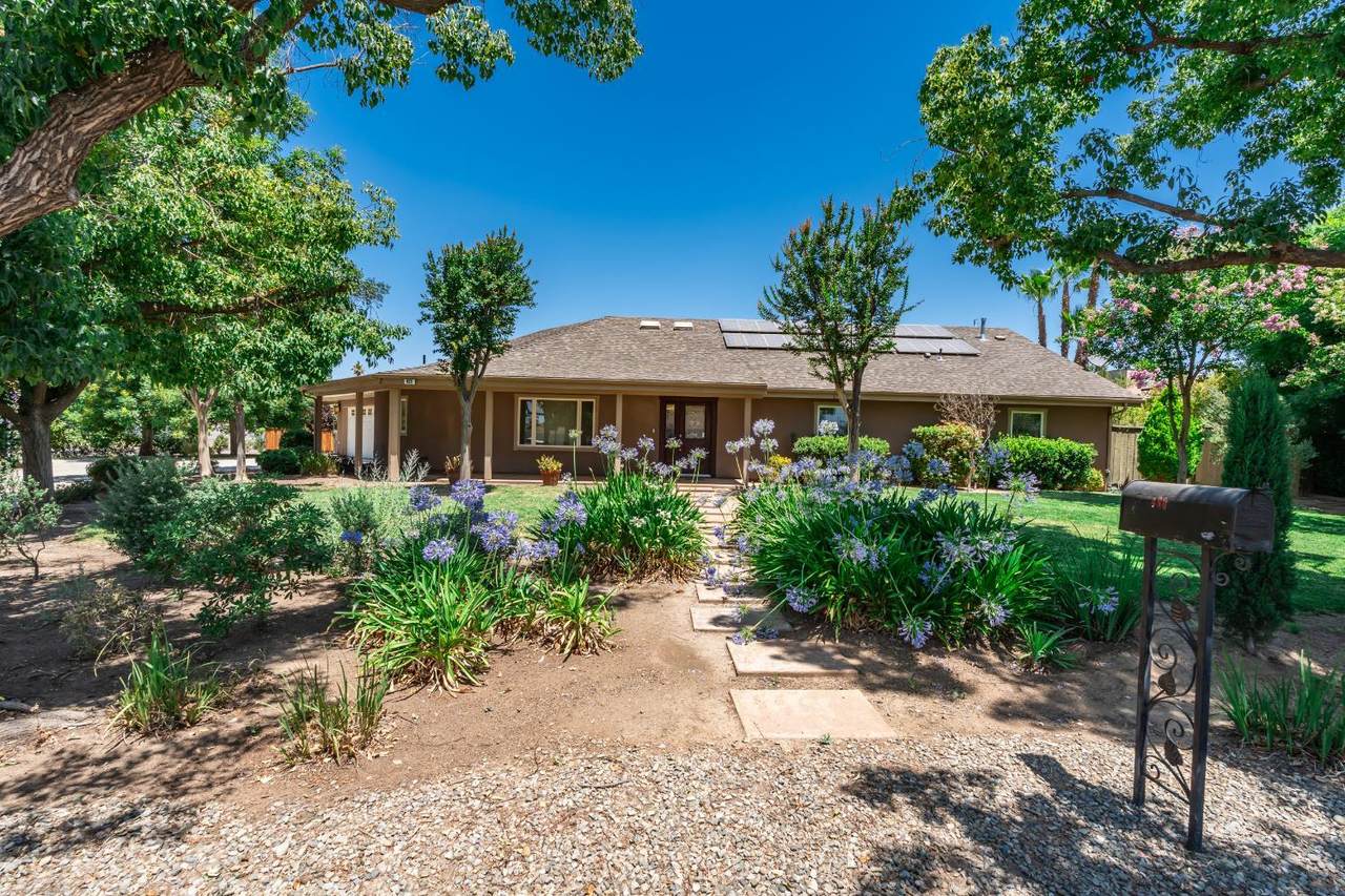 480 Swift Avenue - Photo 1