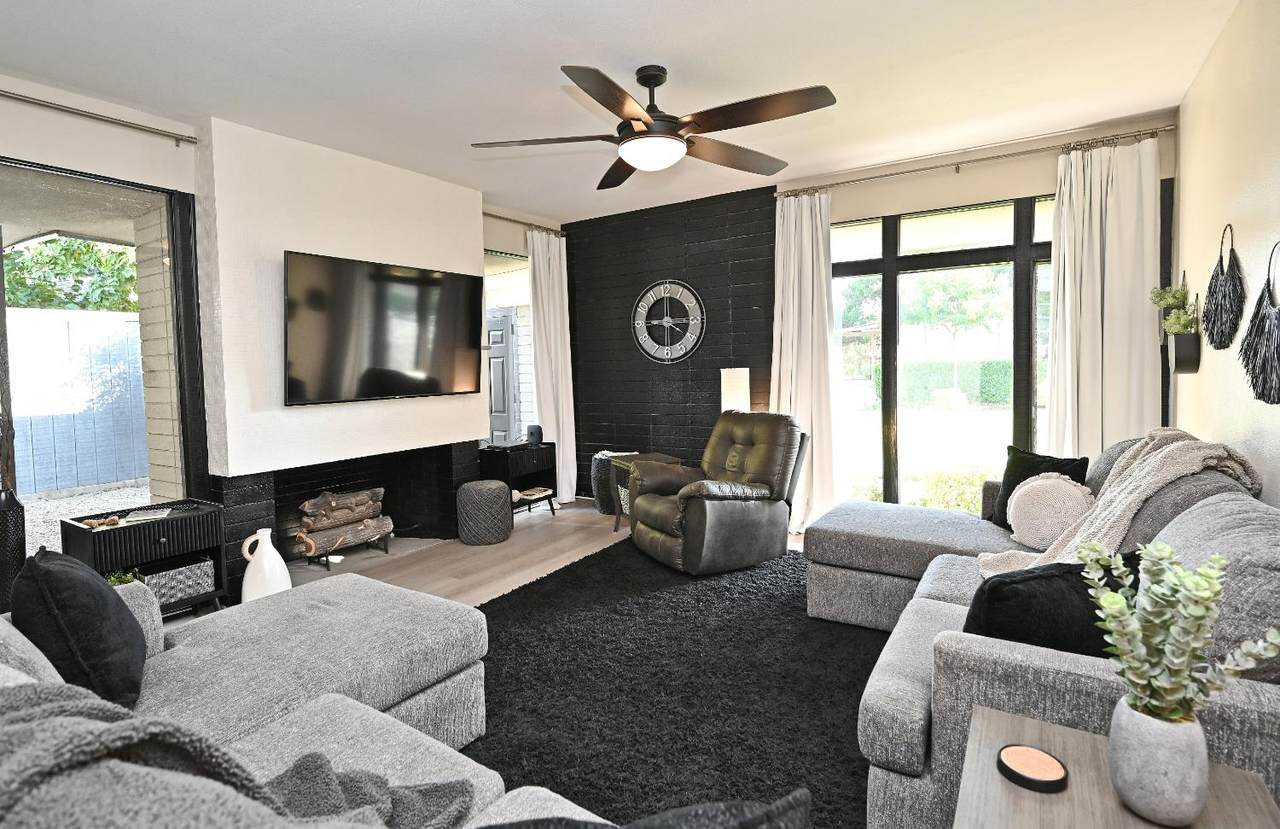 525 Scott Avenue - Photo 1