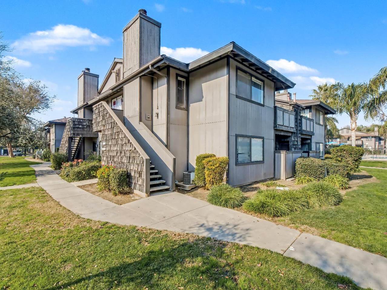 1151 Chestnut Avenue - Photo 1