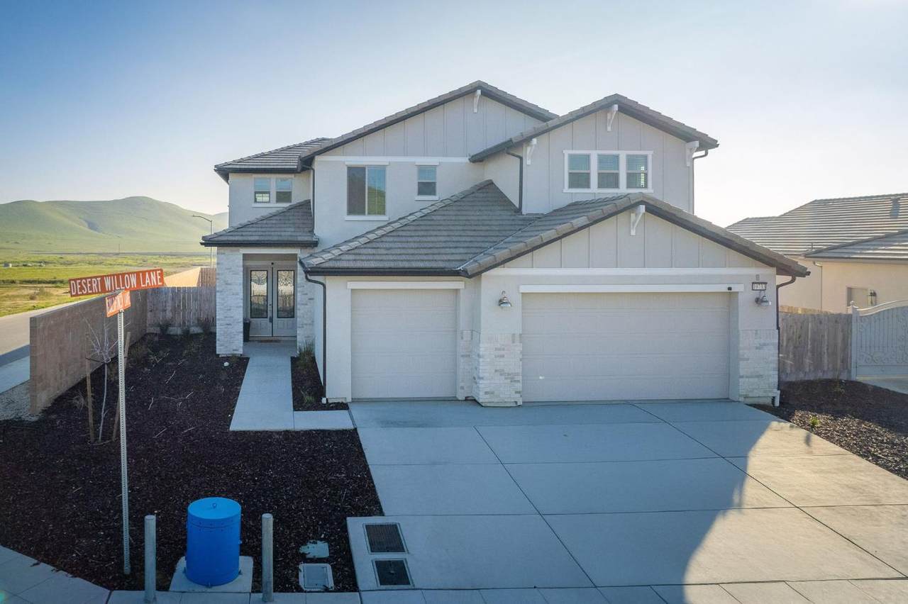 19733 Desert Willow Lane - Photo 1