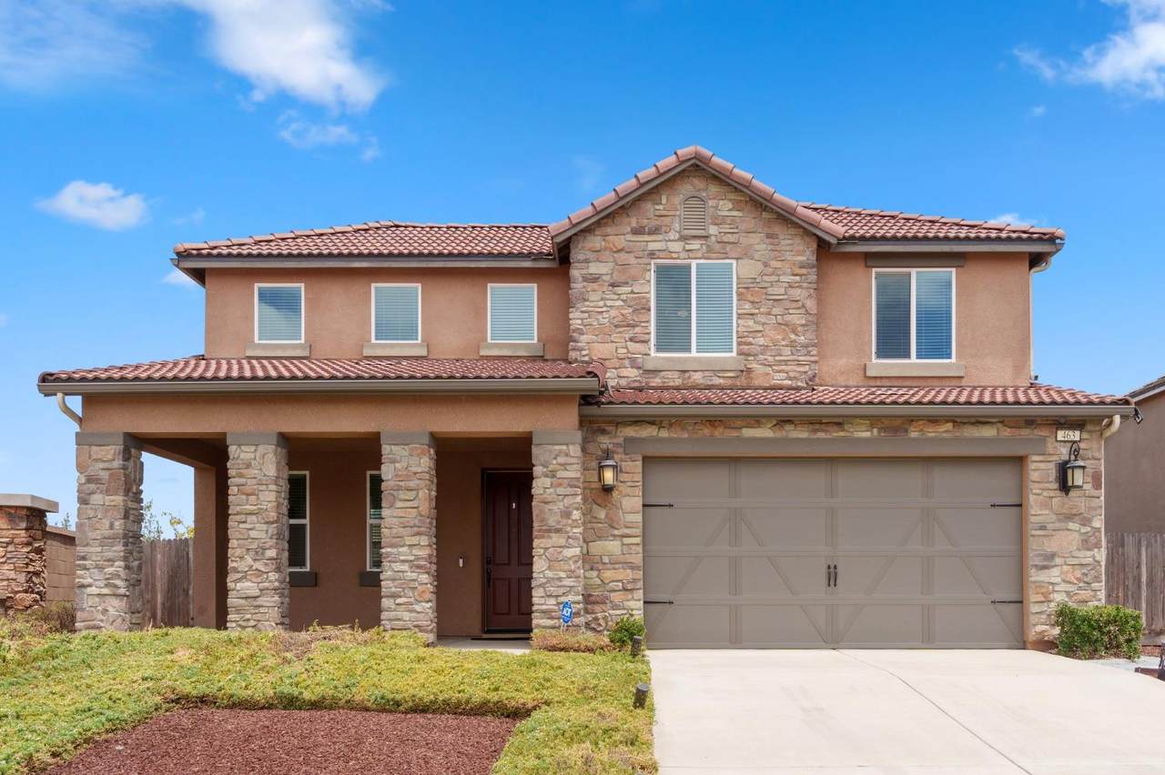 463 Mesa Drive - Photo 1