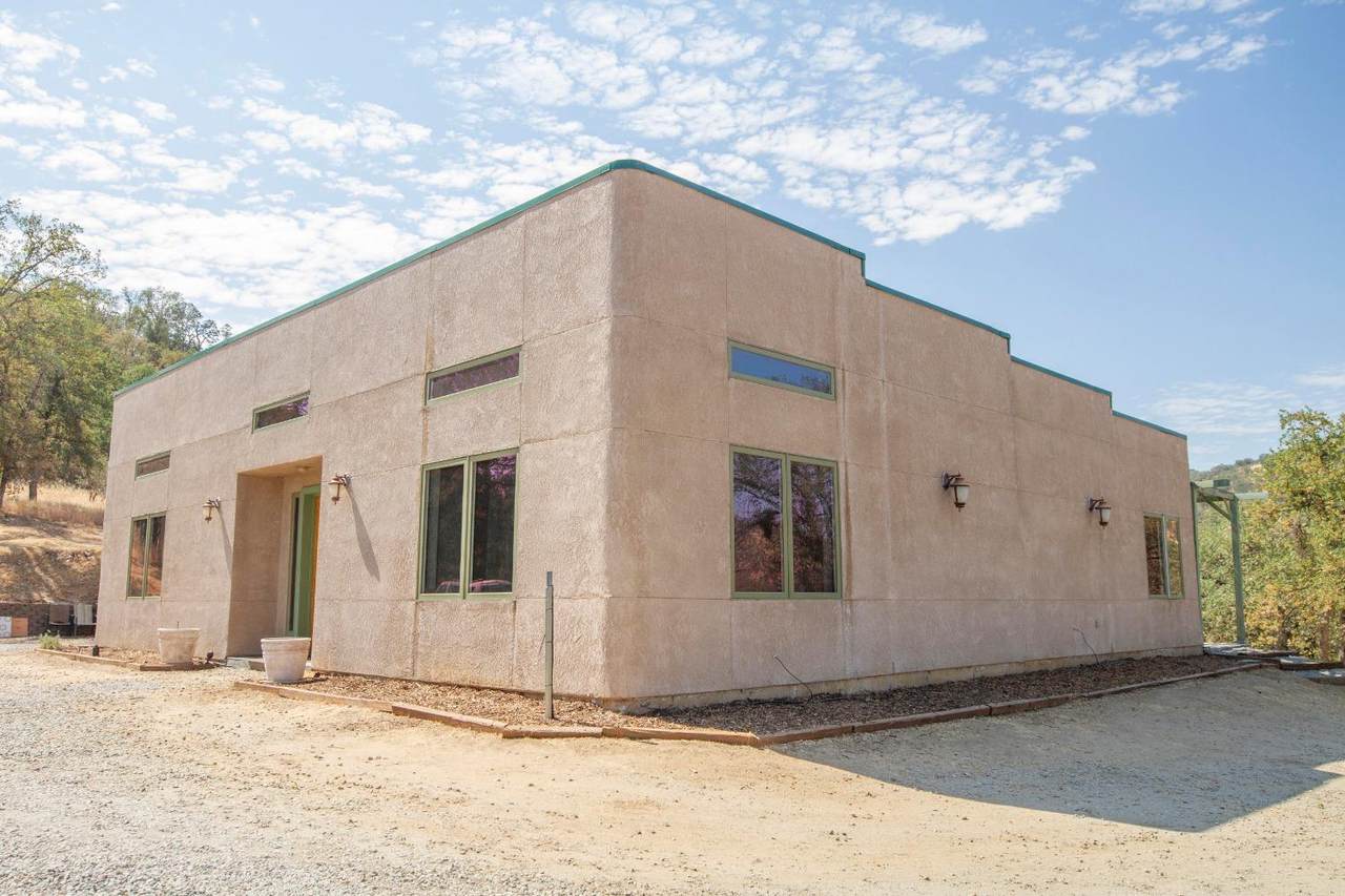 37025 Dunlap Road - Photo 1