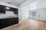 1911 Saginaw Way - Photo 18