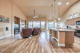 2737 Sussex Avenue - Photo 12
