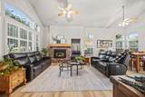 2586 Roberts Avenue - Photo 4