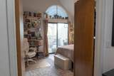2890 Huntington Boulevard - Photo 15