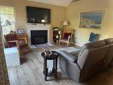 947 Foxhill - Photo 2