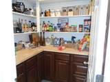 6908 Castle Avenue - Photo 11