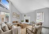 381 Nees - Photo 1