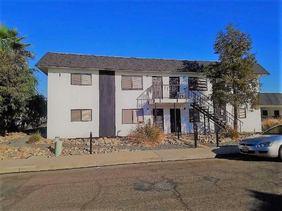 697 Putnam Avenue - Photo 1