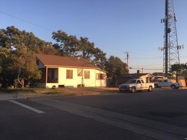 110 11th Street - Photo 1