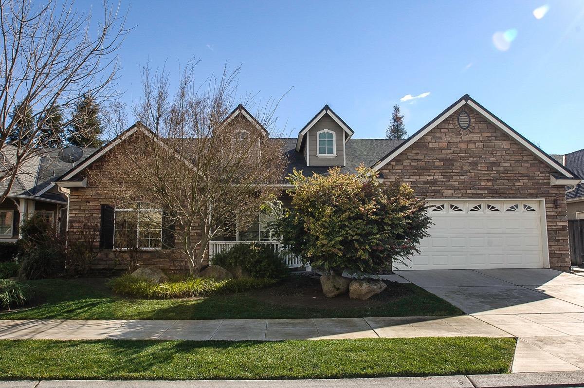 466 Everglade Avenue - Photo 1