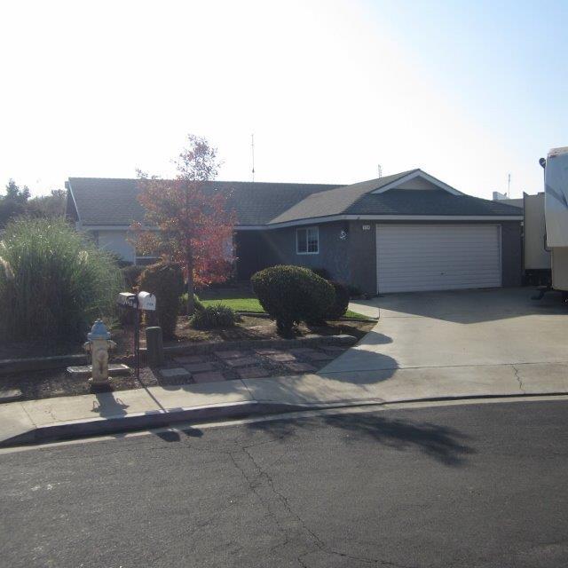 779 Nichols - Photo 1