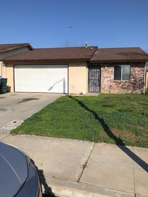 605 Deerwood Drive - Photo 1