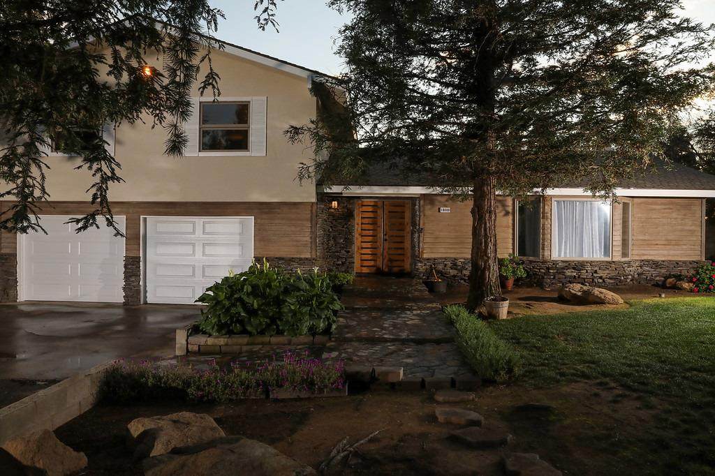 18888 Varden Drive - Photo 1