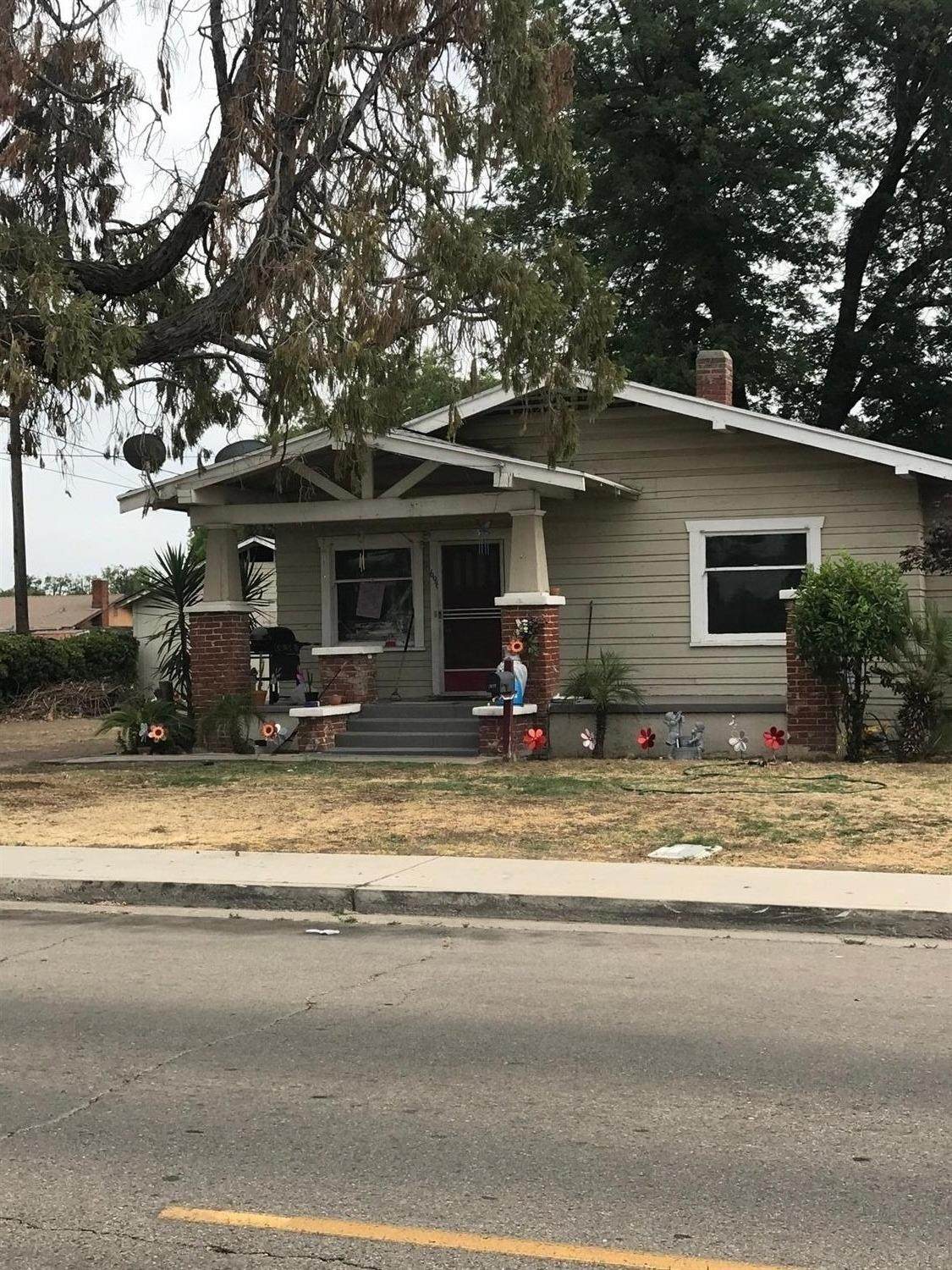 696 Kern Street - Photo 1