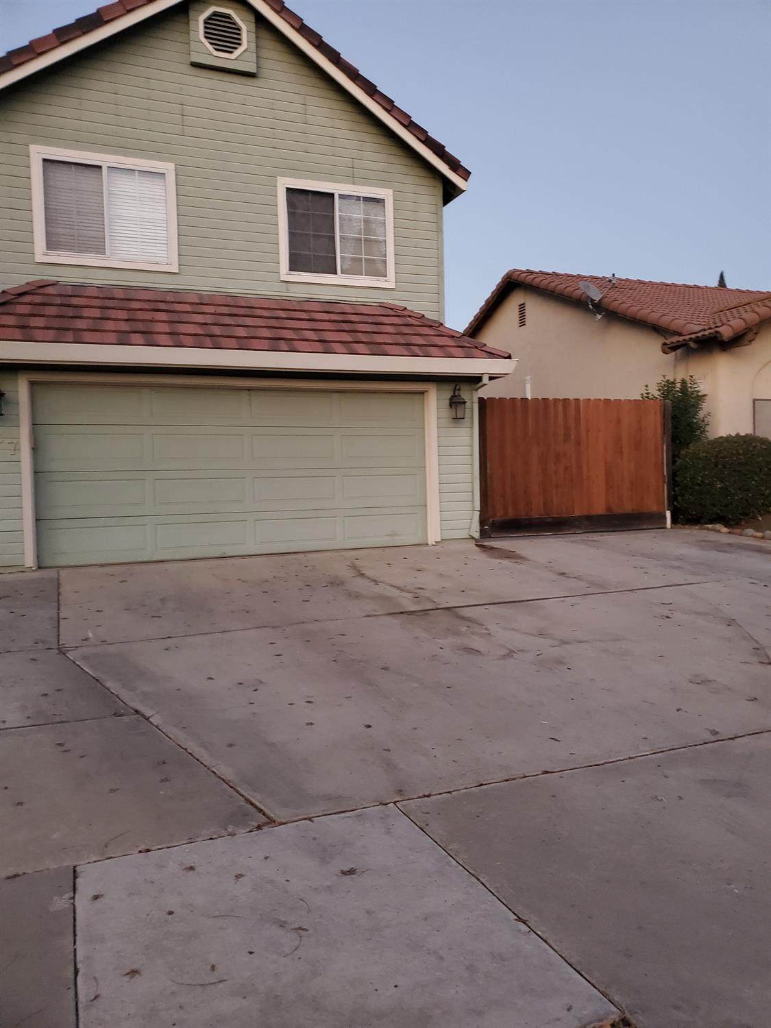627 Donna Drive - Photo 1