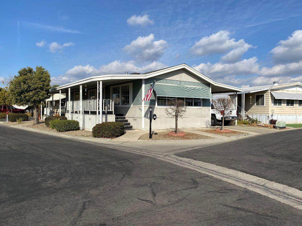 221 Herndon Avenue - Photo 1
