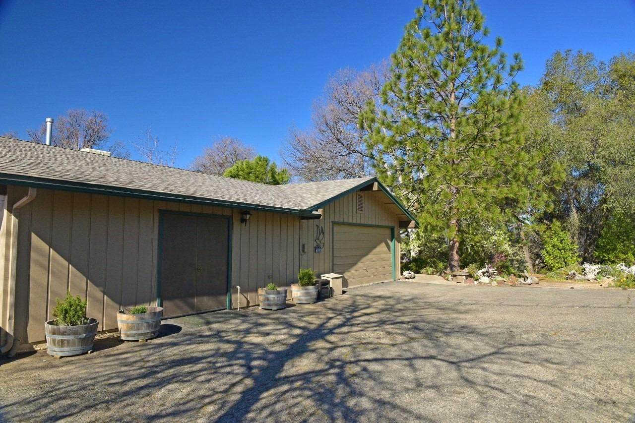 40717 Indian Springs Road - Photo 1