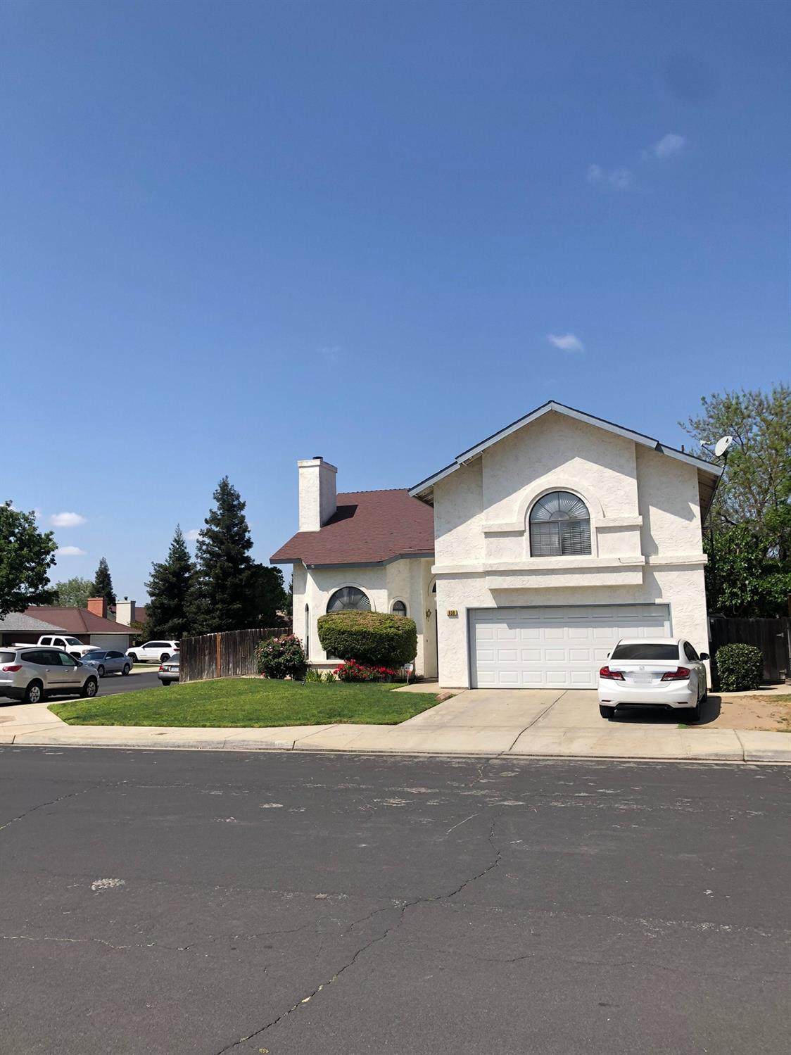 658 Bundy Avenue - Photo 1