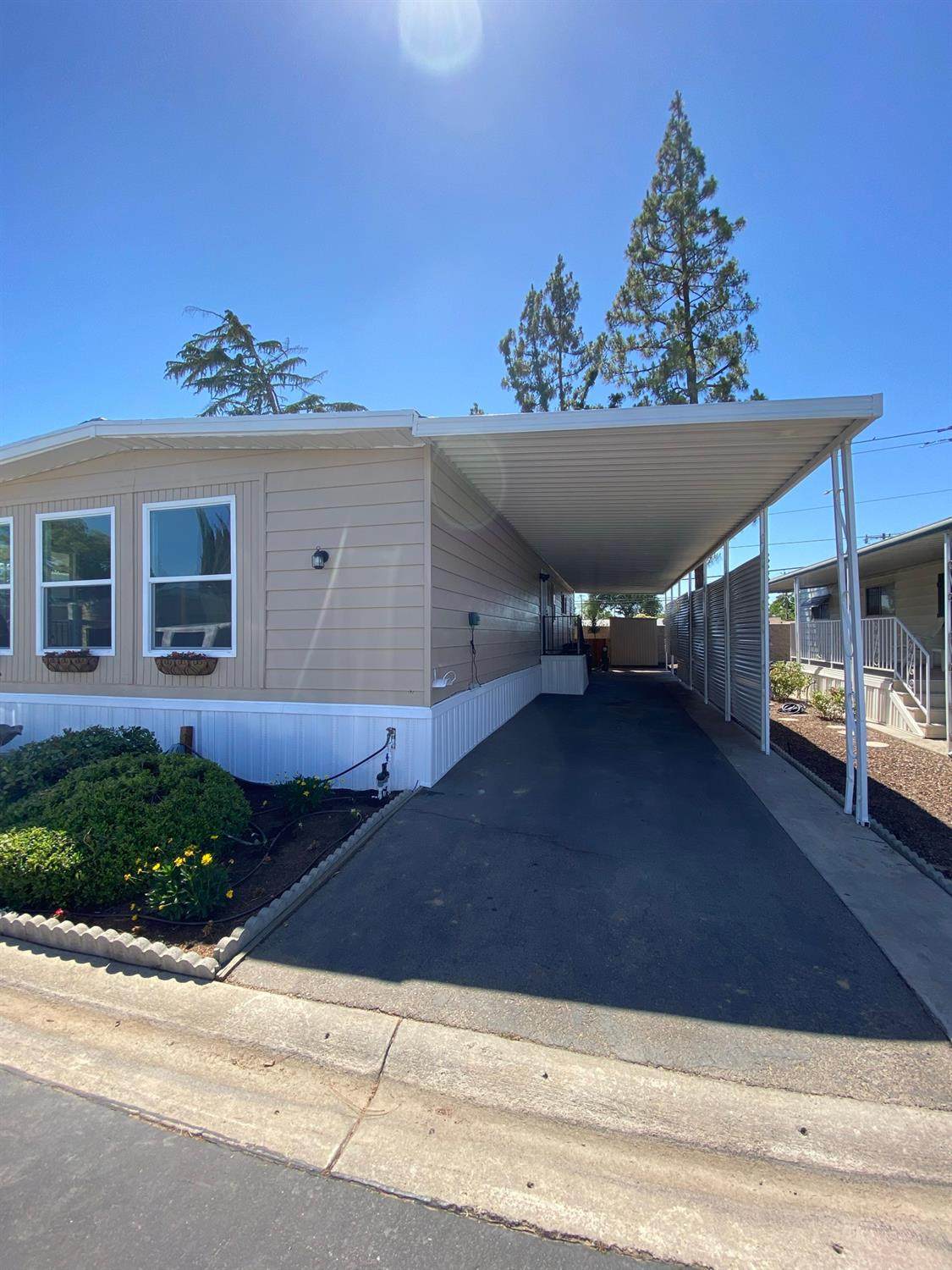 2706 Ashlan Avenue - Photo 1