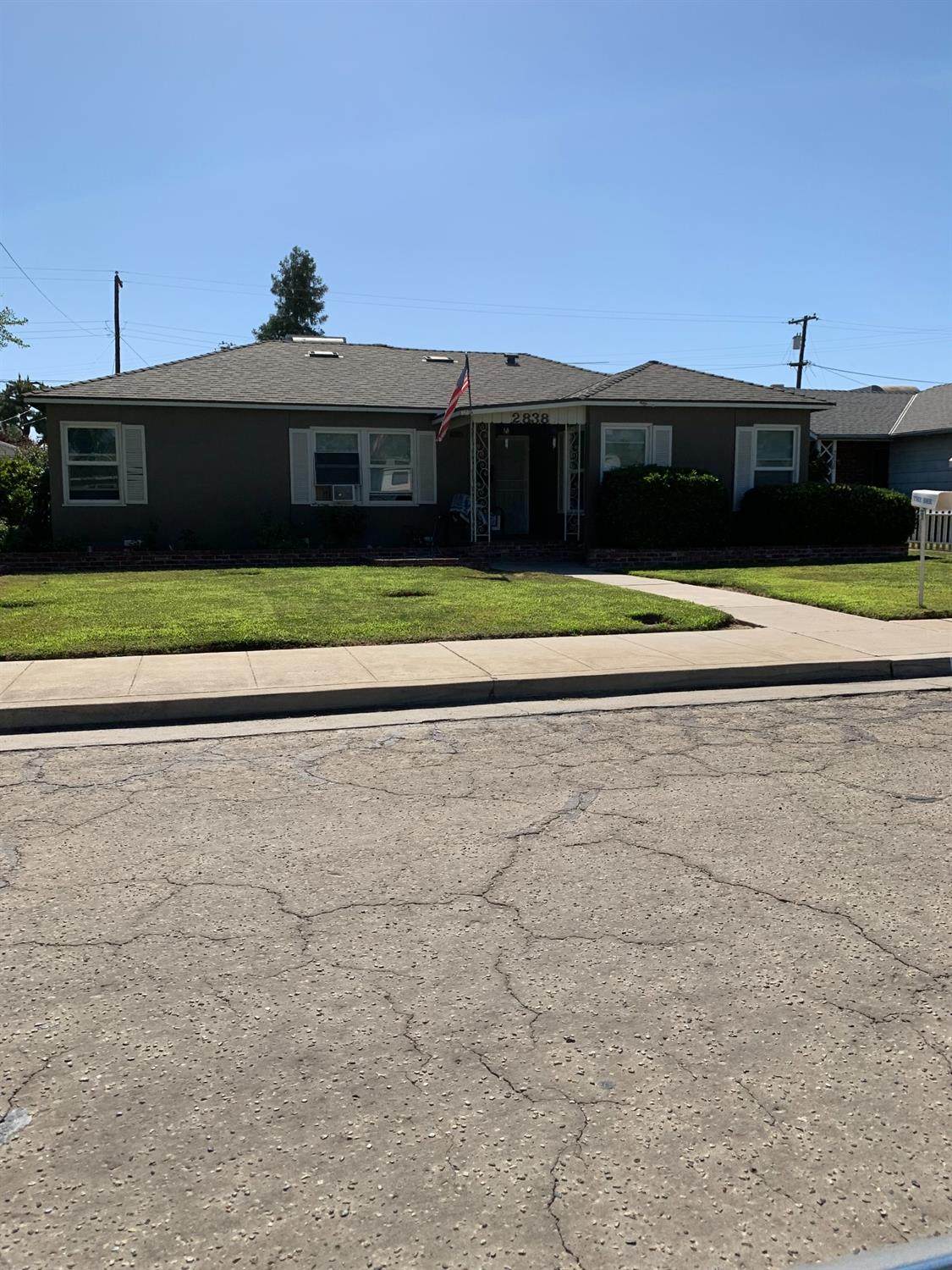 2838 E Street - Photo 1