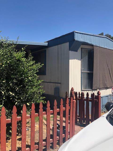 9360 Blackstone Avenue - Photo 1