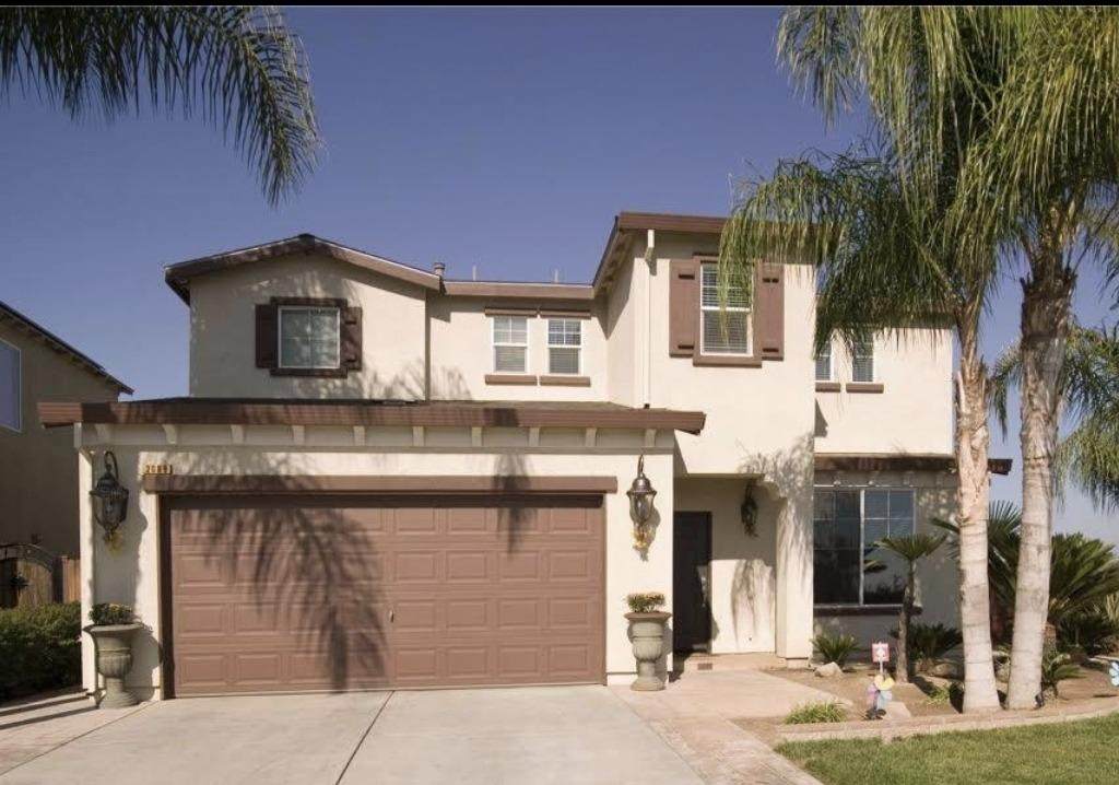 2089 Golden Way - Photo 1