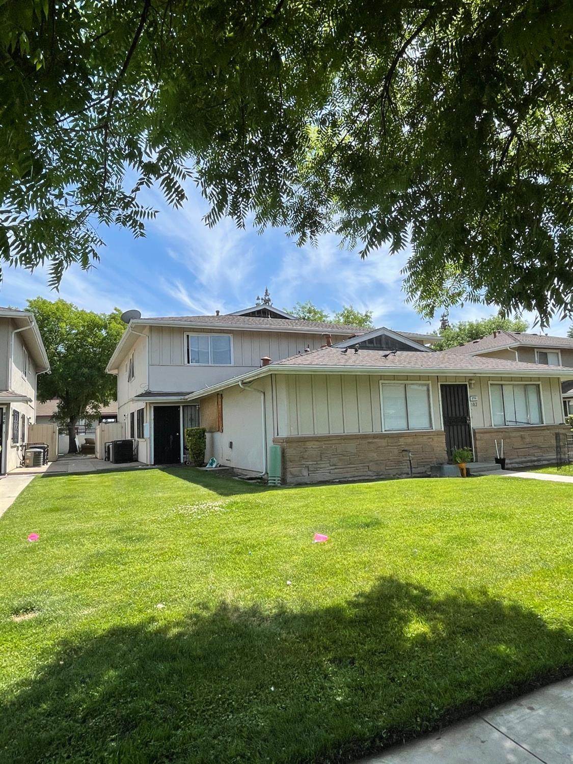 2711 Fairmont Avenue - Photo 1