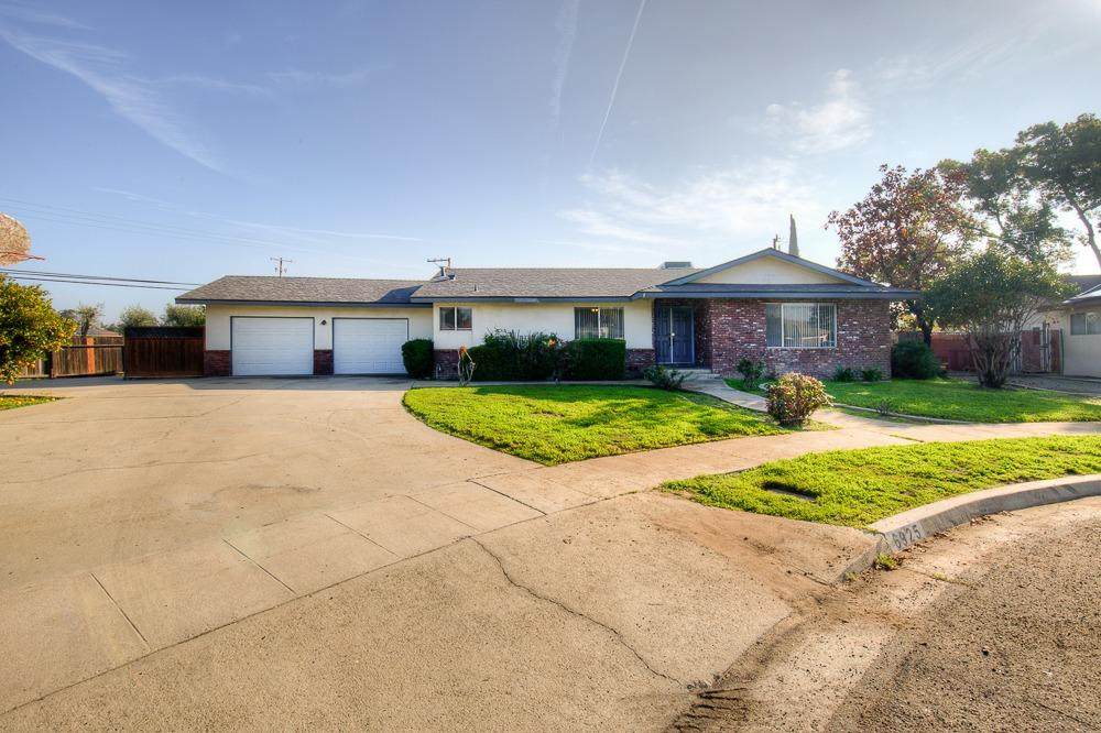 6925 Lyell Avenue - Photo 1