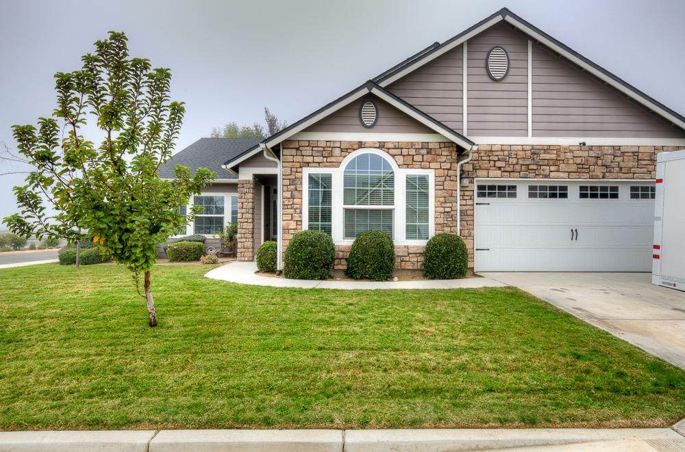 5395 Lucy Ruiz Avenue - Photo 1