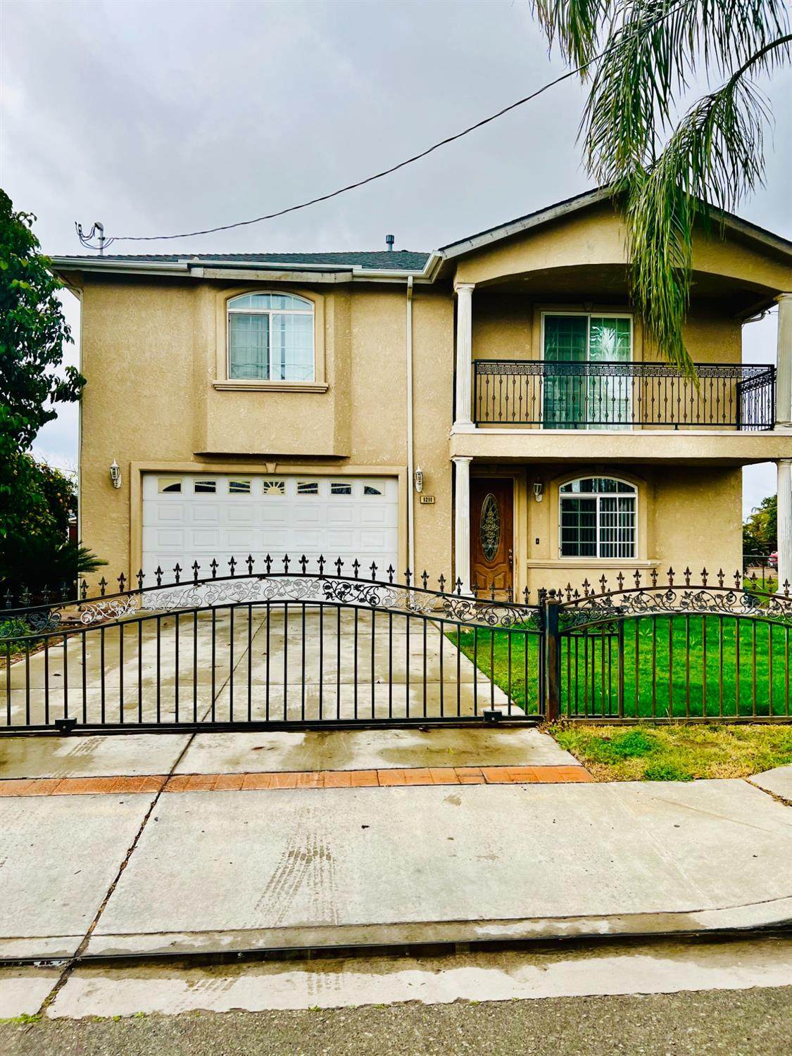 1214 O St Street - Photo 1