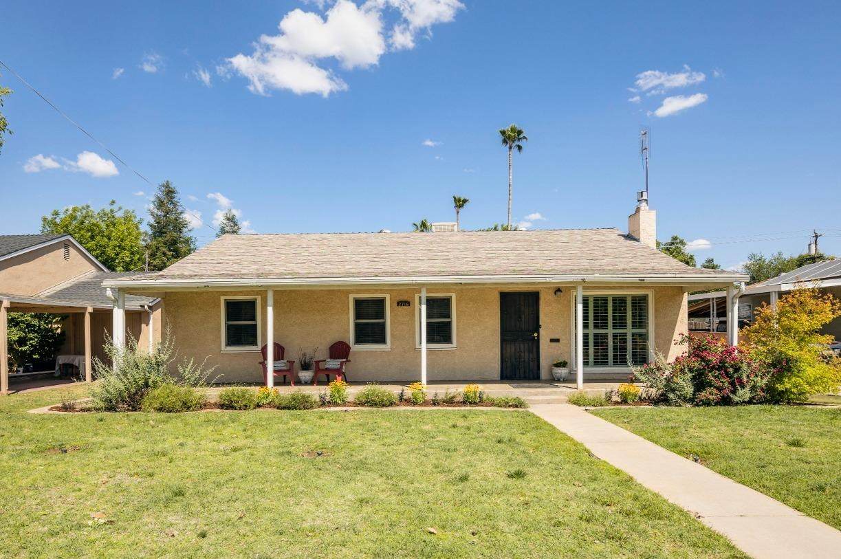 2716 Vagedes Avenue - Photo 1