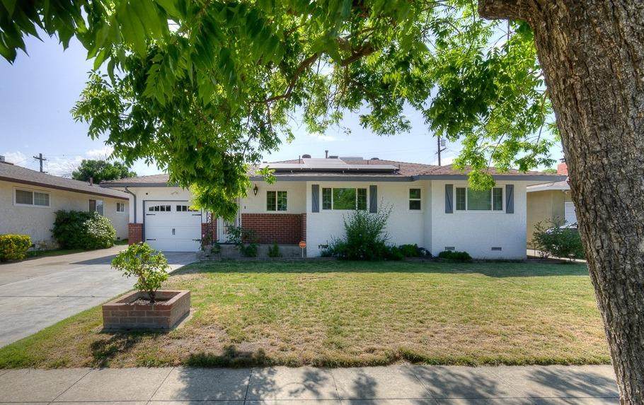 3885 Kavanagh Avenue - Photo 1