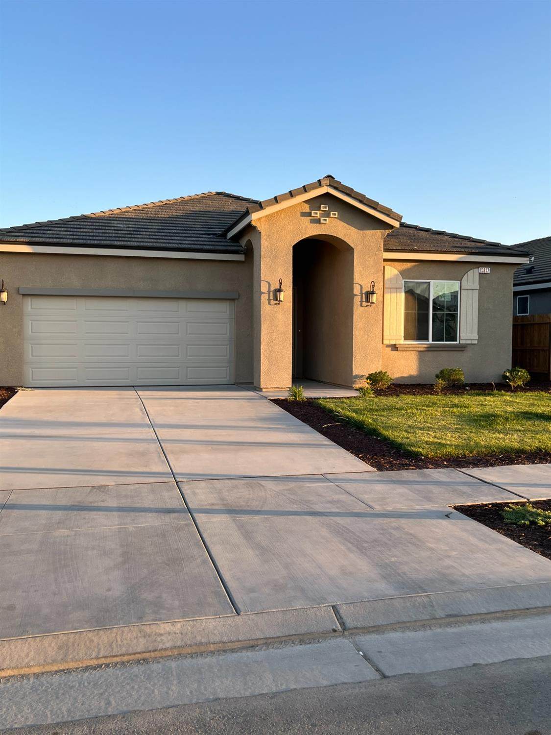 15815 Melody Avenue - Photo 1