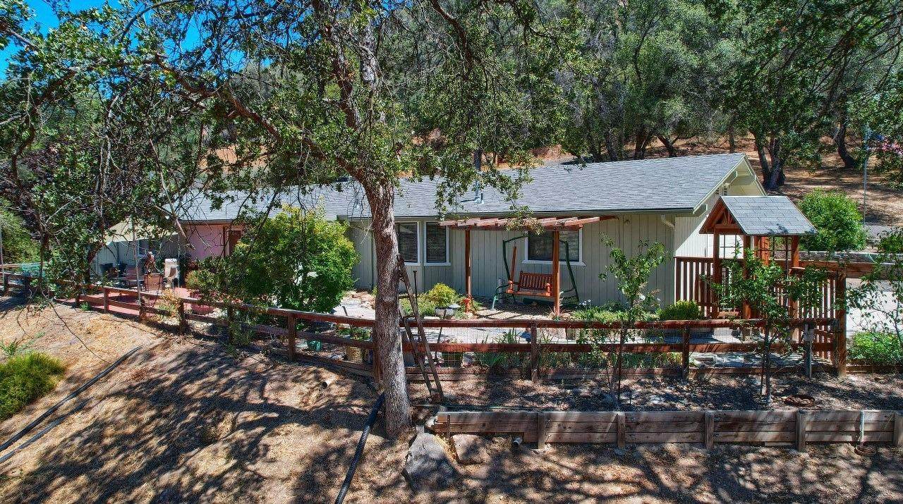 35794 Morava Road - Photo 1