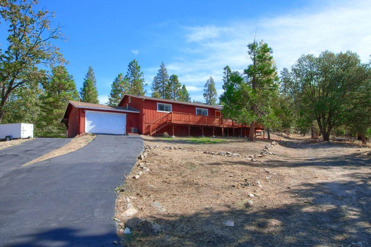 5622 Creel Road - Photo 1