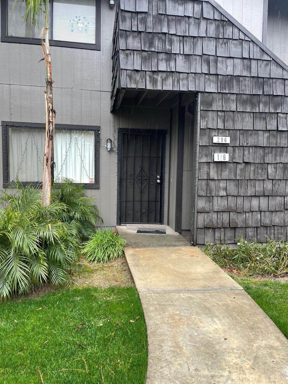 1190 Winery Avenue - Photo 1