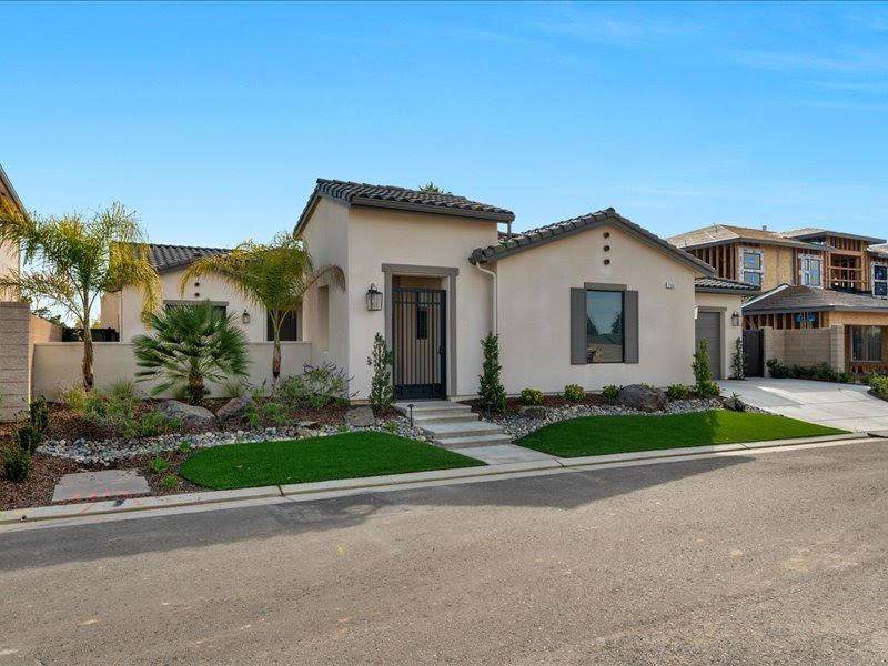 2283 Courtside Drive - Photo 1