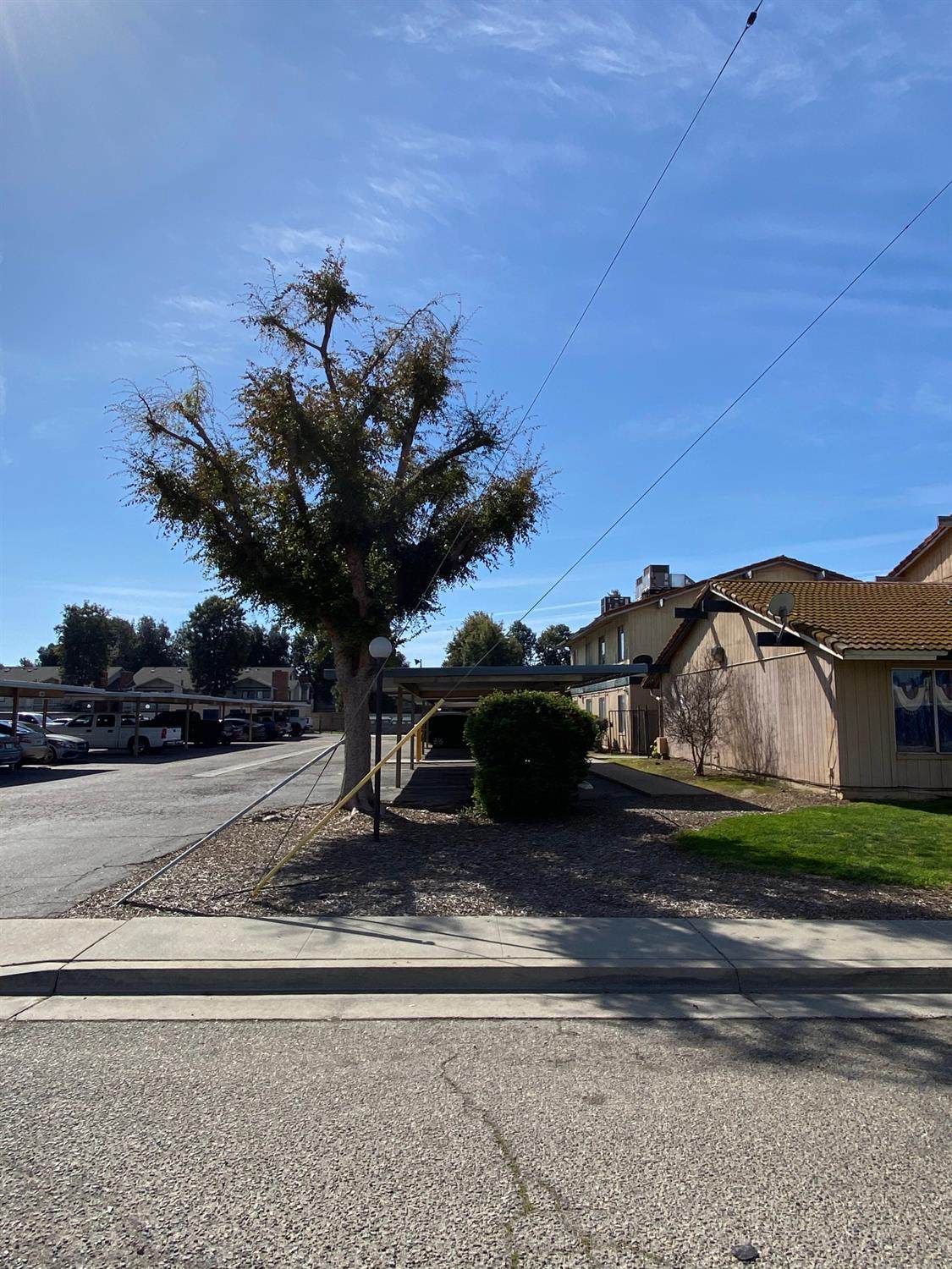 657 Parlier Avenue - Photo 1