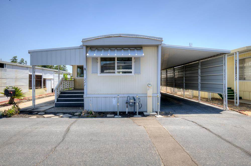 1724 Minnewawa Avenue - Photo 1