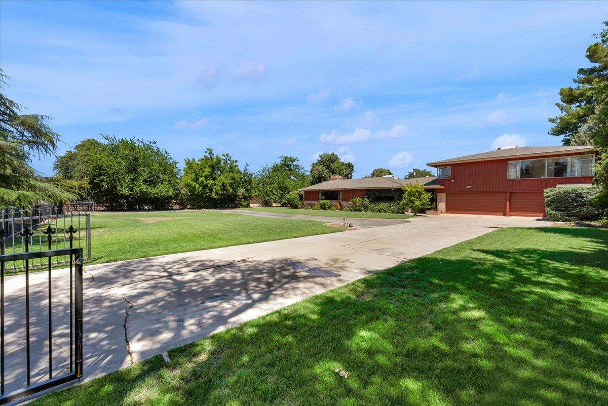 5481 Geary Street - Photo 1